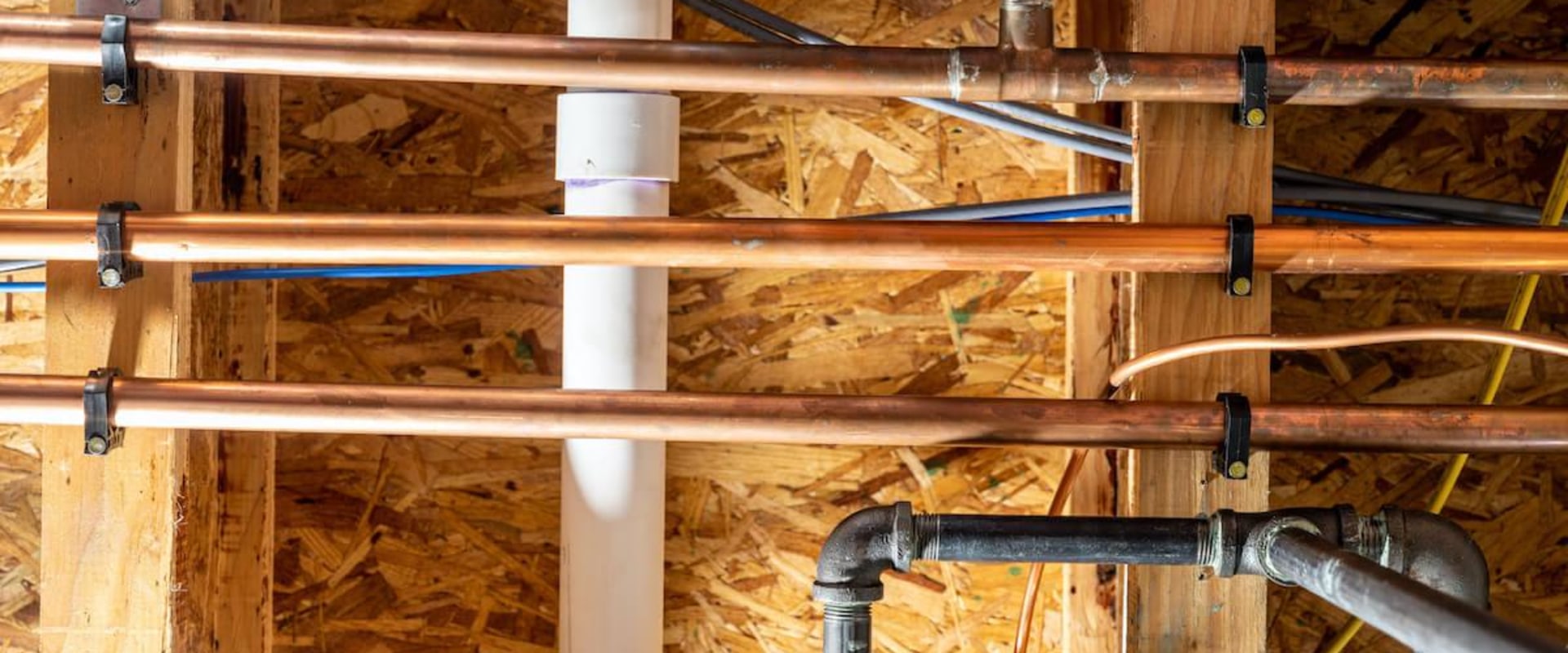 Which gas is used at home pipeline?