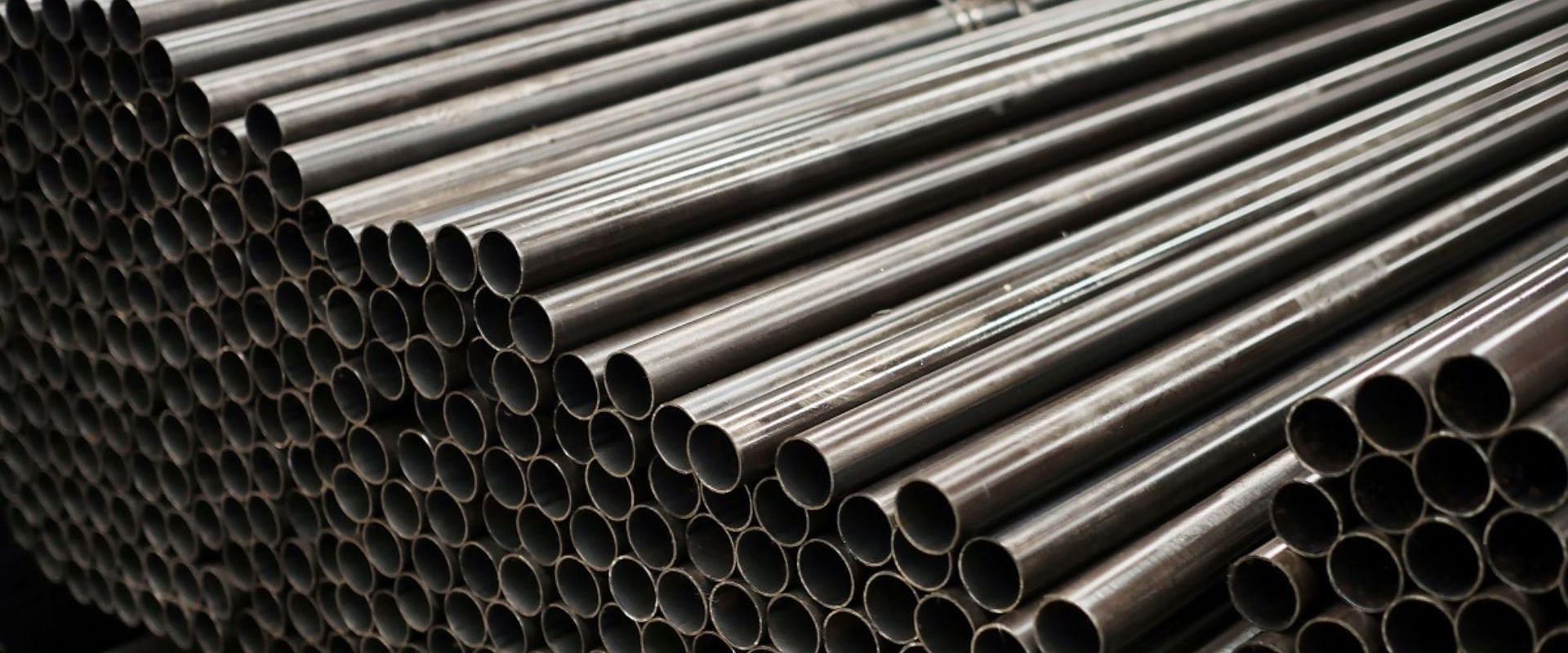 What gas is used for plumbing pipes?